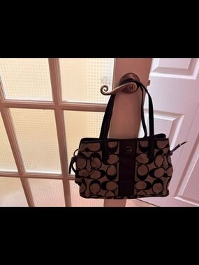 Coach Classic Signature Tote Bag in Gray and Black-Vintage
